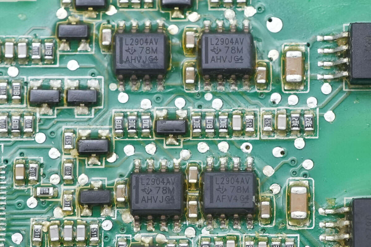 Teardown of MEGMEET MR750‑20V 15 kW DC Charging Module-Chargerlab