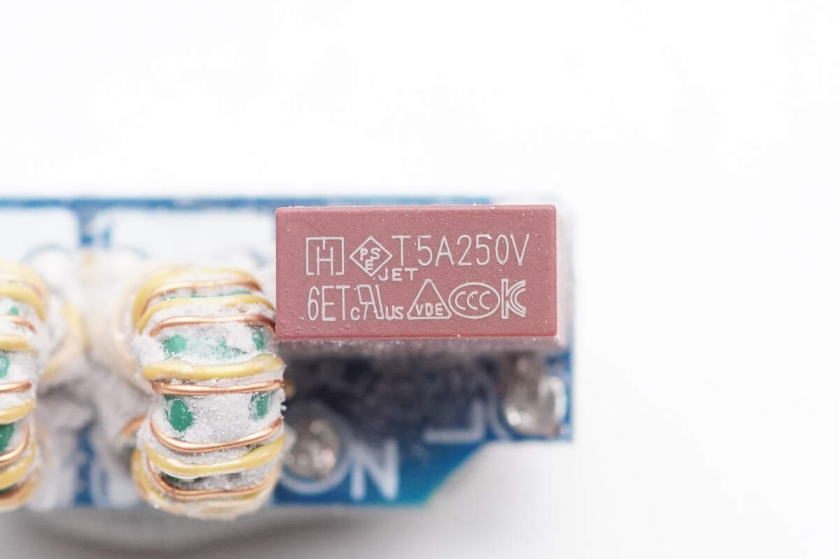 Teardown of SHARGE Pixel 140 GaN Charger (S2)-Chargerlab