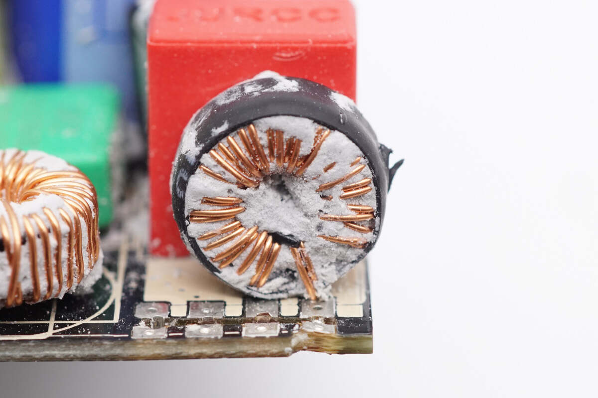 Teardown of SHARGE Pixel 140 GaN Charger (S2)-Chargerlab