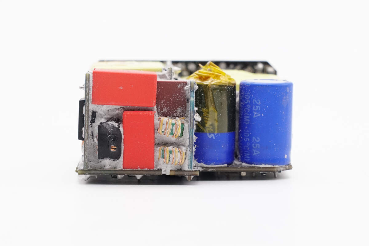 Teardown of SHARGE Pixel 140 GaN Charger (S2)-Chargerlab