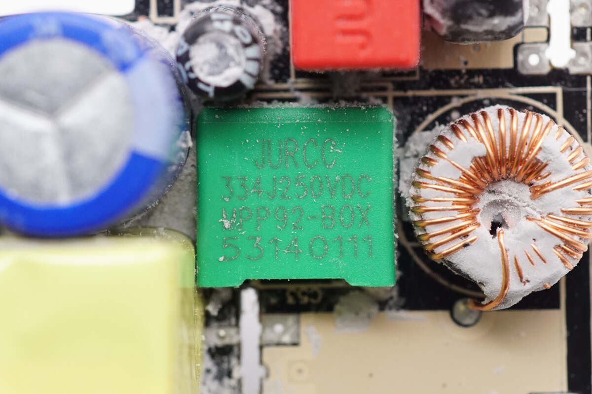 Teardown of SHARGE Pixel 140 GaN Charger (S2)-Chargerlab