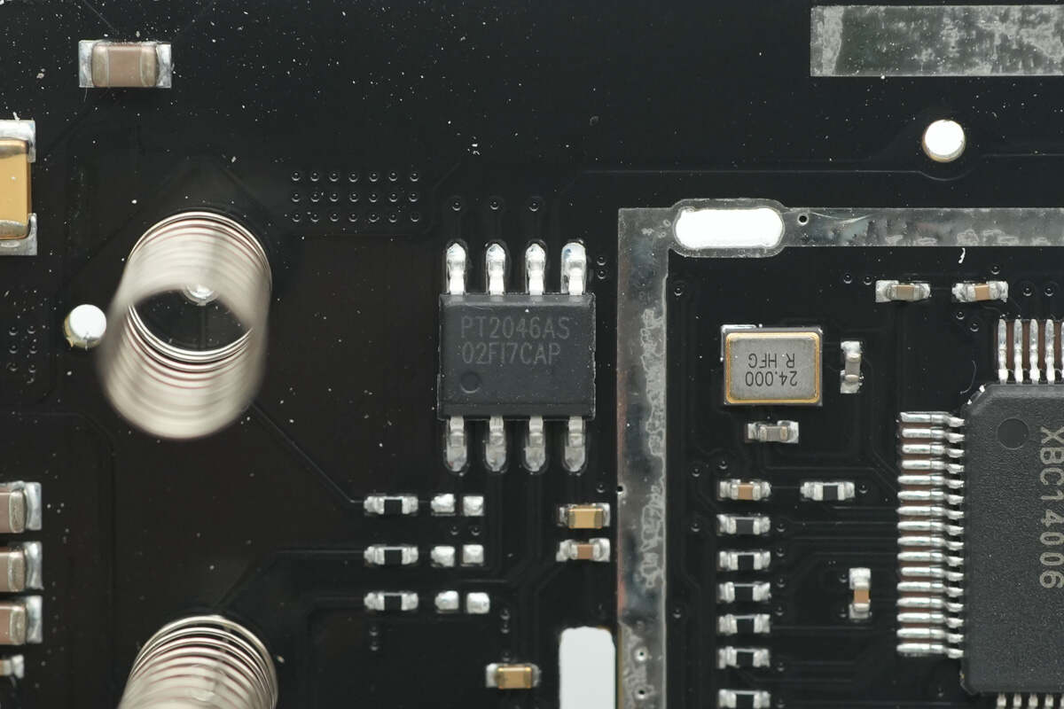 Teardown of Lenovo thinkplus FLUXO 140W 20000mAh Power Bank (SLPB-20140)-Chargerlab