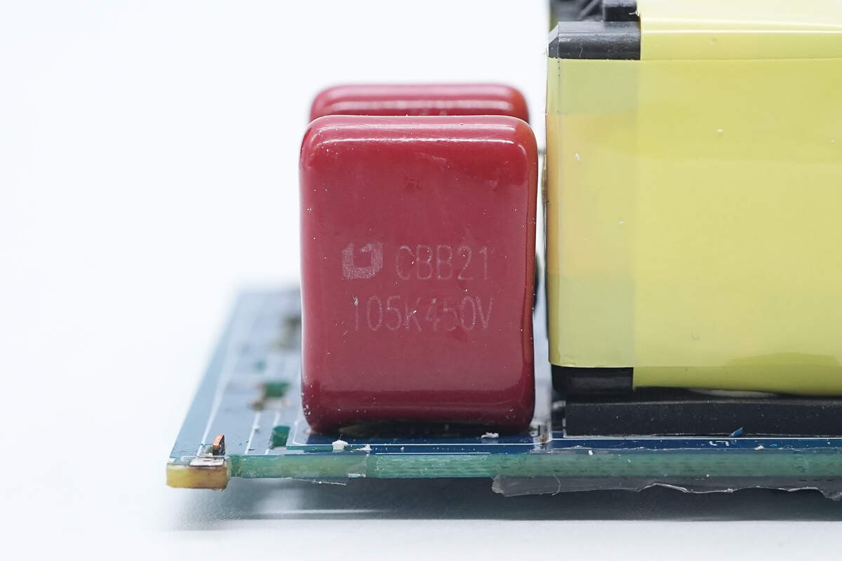 Teardown of CUKTECH 10 GaN Charger Ultra (AD1204U)-Chargerlab
