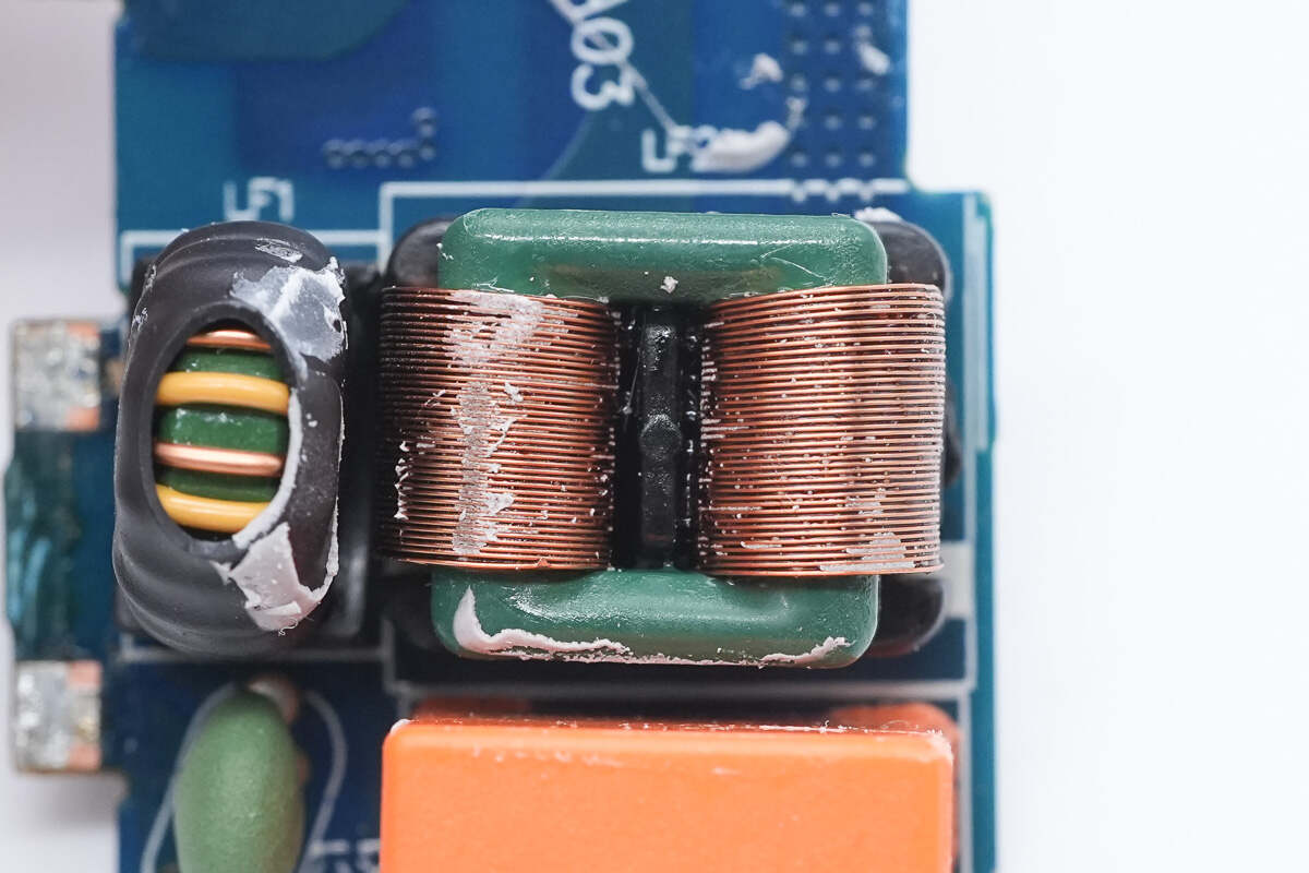 Teardown of CUKTECH 10 GaN Charger Ultra (AD1204U)-Chargerlab