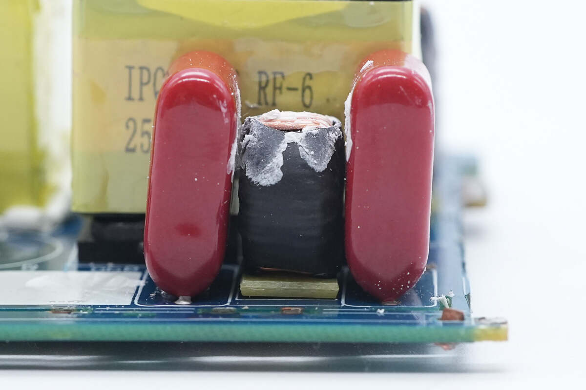 Teardown of CUKTECH 10 GaN Charger Ultra (AD1204U)-Chargerlab