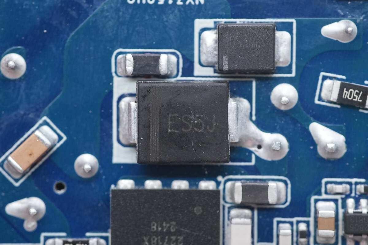 Teardown of CUKTECH 10 GaN Charger Ultra (AD1204U)-Chargerlab