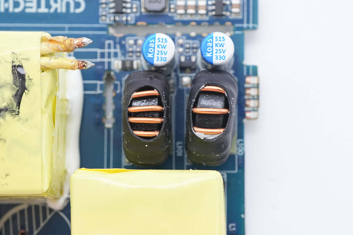 Teardown of CUKTECH 10 GaN Charger Ultra (AD1204U)-Chargerlab