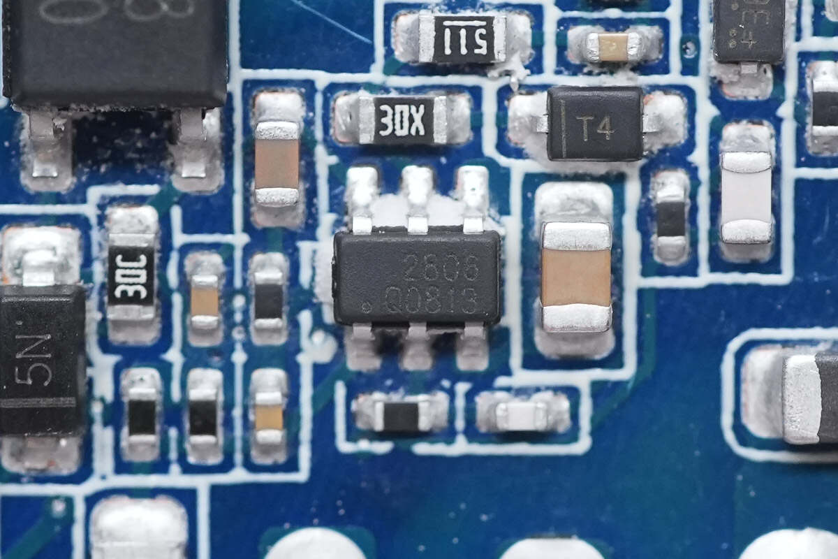 Teardown of CUKTECH 10 GaN Charger Ultra (AD1204U)-Chargerlab