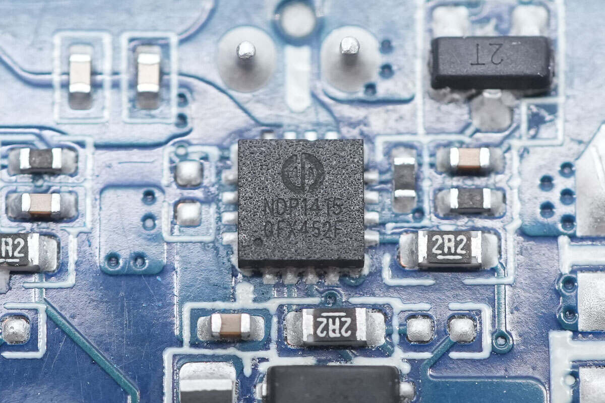 Teardown of CUKTECH 10 GaN Charger Ultra (AD1204U)-Chargerlab