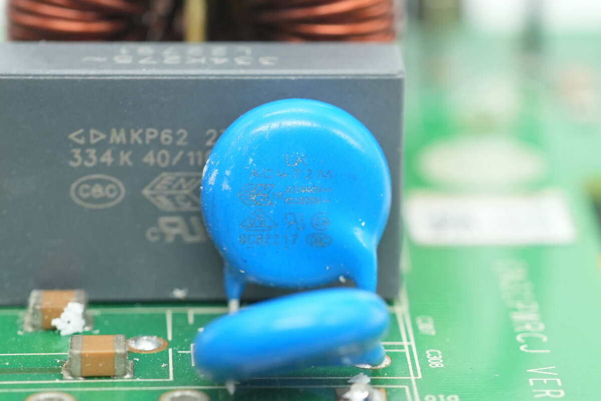 Teardown of xFusion’s FusionWatt 2000W Platinum Server Power Supply-Chargerlab