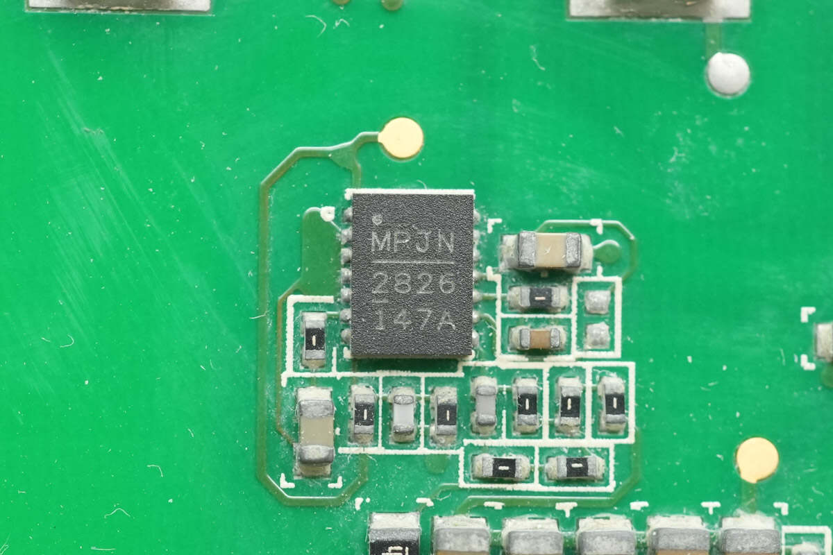 Teardown of xFusion’s FusionWatt 2000W Platinum Server Power Supply-Chargerlab