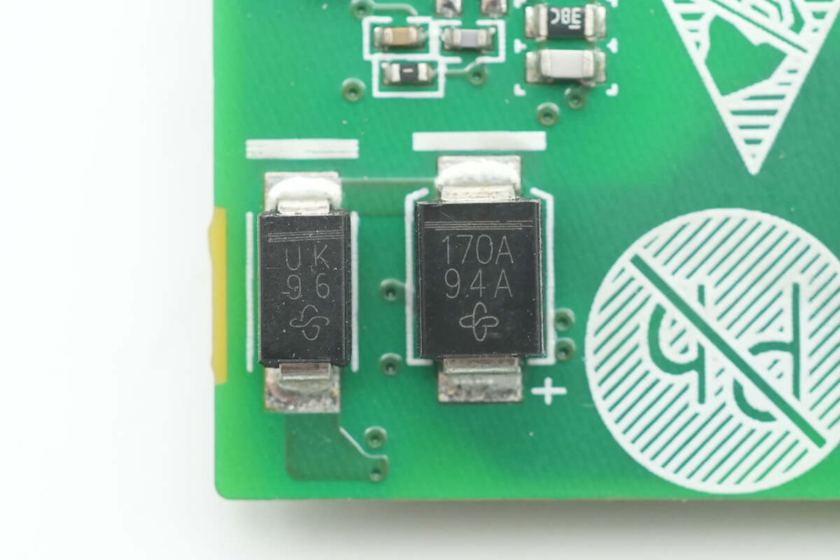 Teardown of xFusion’s FusionWatt 2000W Platinum Server Power Supply-Chargerlab