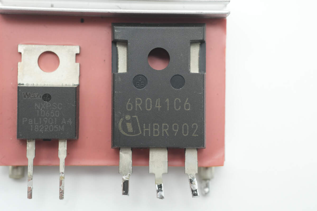 Teardown of xFusion’s FusionWatt 2000W Platinum Server Power Supply-Chargerlab