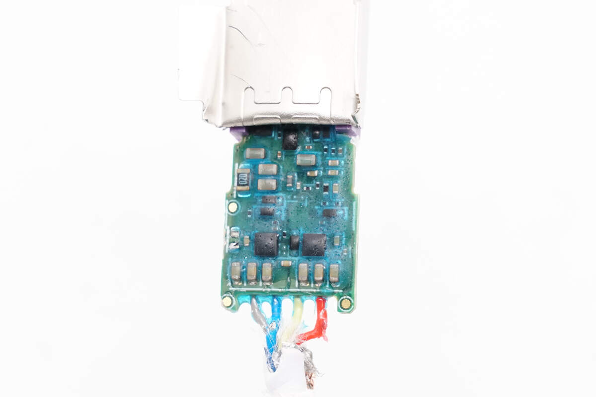 Teardown of Huawei WATCH 2nd-Gen Wireless SuperCharger (CW05)-Chargerlab