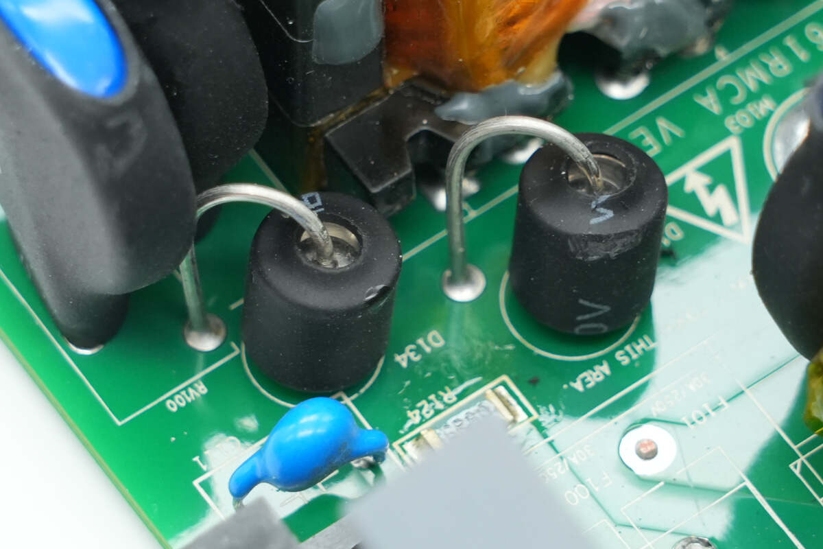 Teardown of HUAWEI 3000W R4850G1 Power Supply Unit-Chargerlab