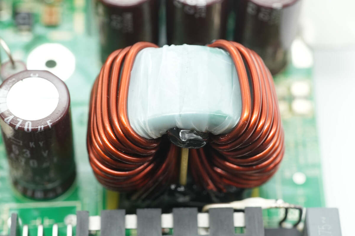 Teardown of HUAWEI 3000W R4850G1 Power Supply Unit-Chargerlab
