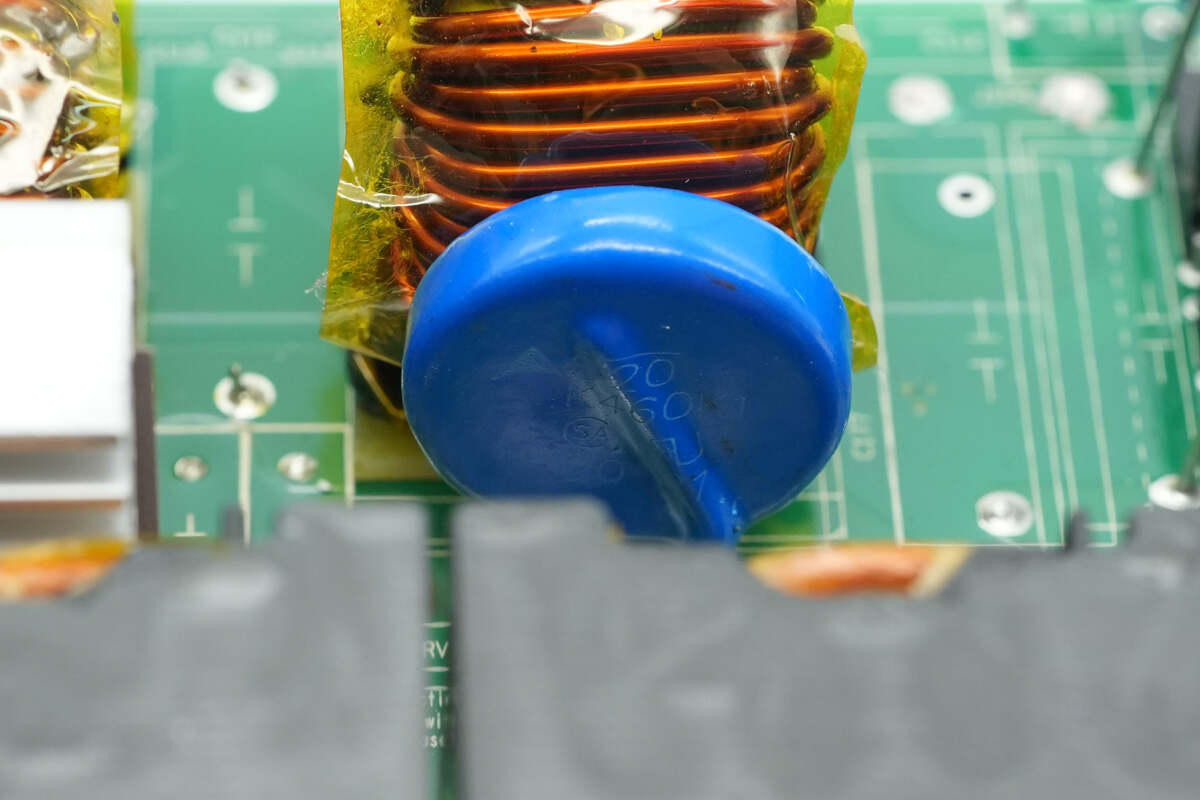 Teardown of HUAWEI 3000W R4850G1 Power Supply Unit-Chargerlab