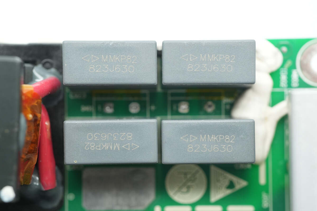 Teardown of HUAWEI 3000W R4850G1 Power Supply Unit-Chargerlab
