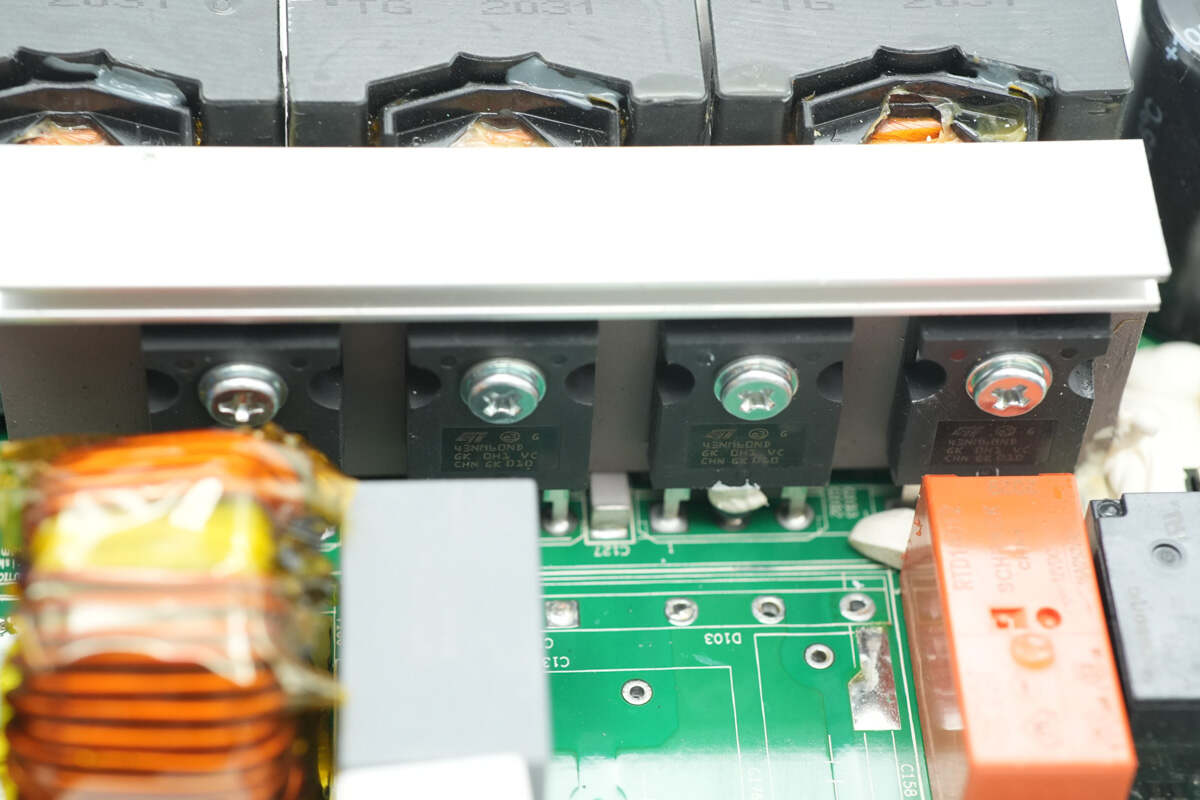 Teardown of HUAWEI 3000W R4850G1 Power Supply Unit-Chargerlab