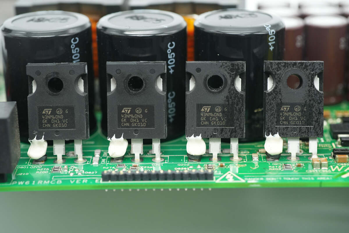 Teardown of HUAWEI 3000W R4850G1 Power Supply Unit-Chargerlab