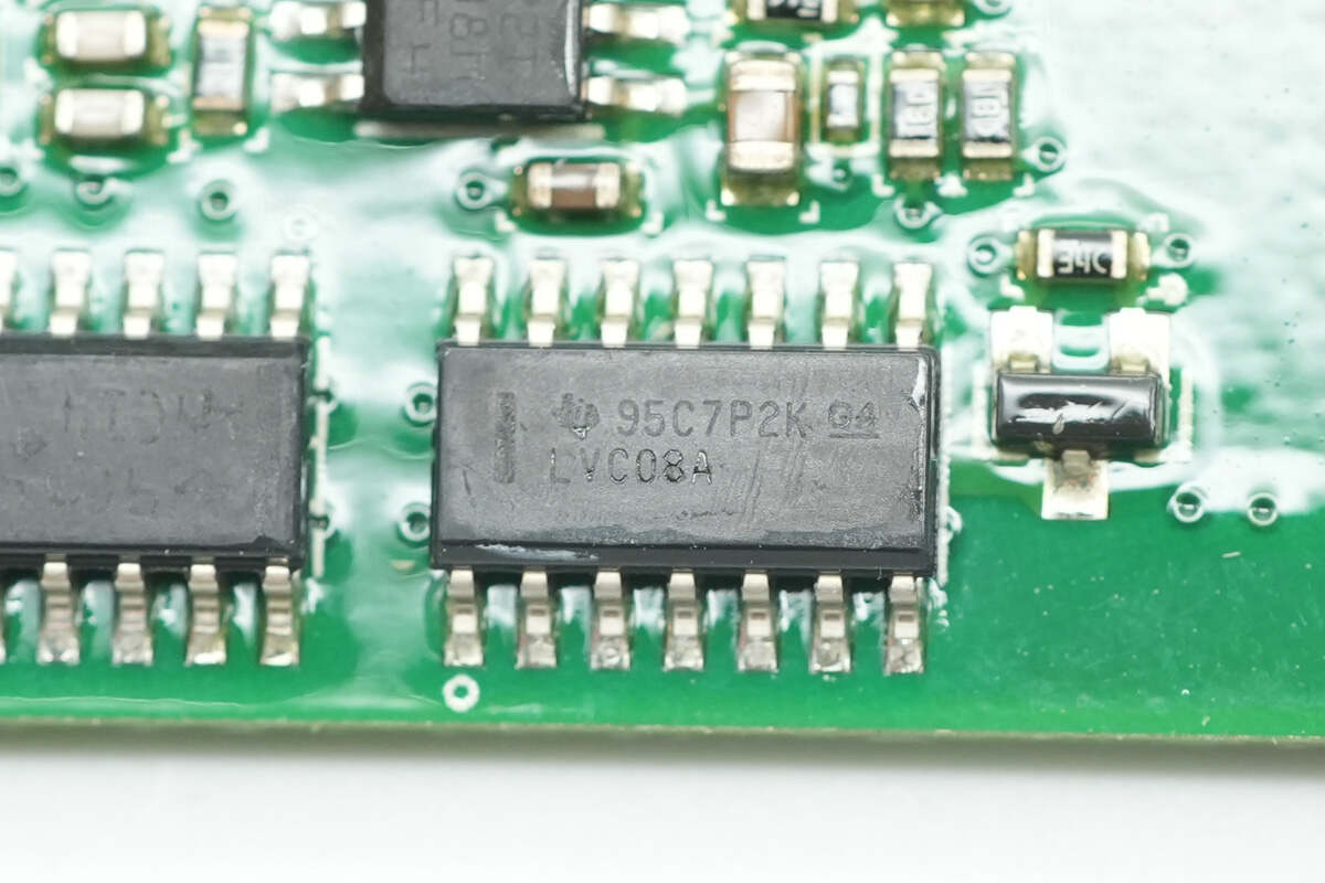 Teardown of HUAWEI 3000W R4850G1 Power Supply Unit-Chargerlab