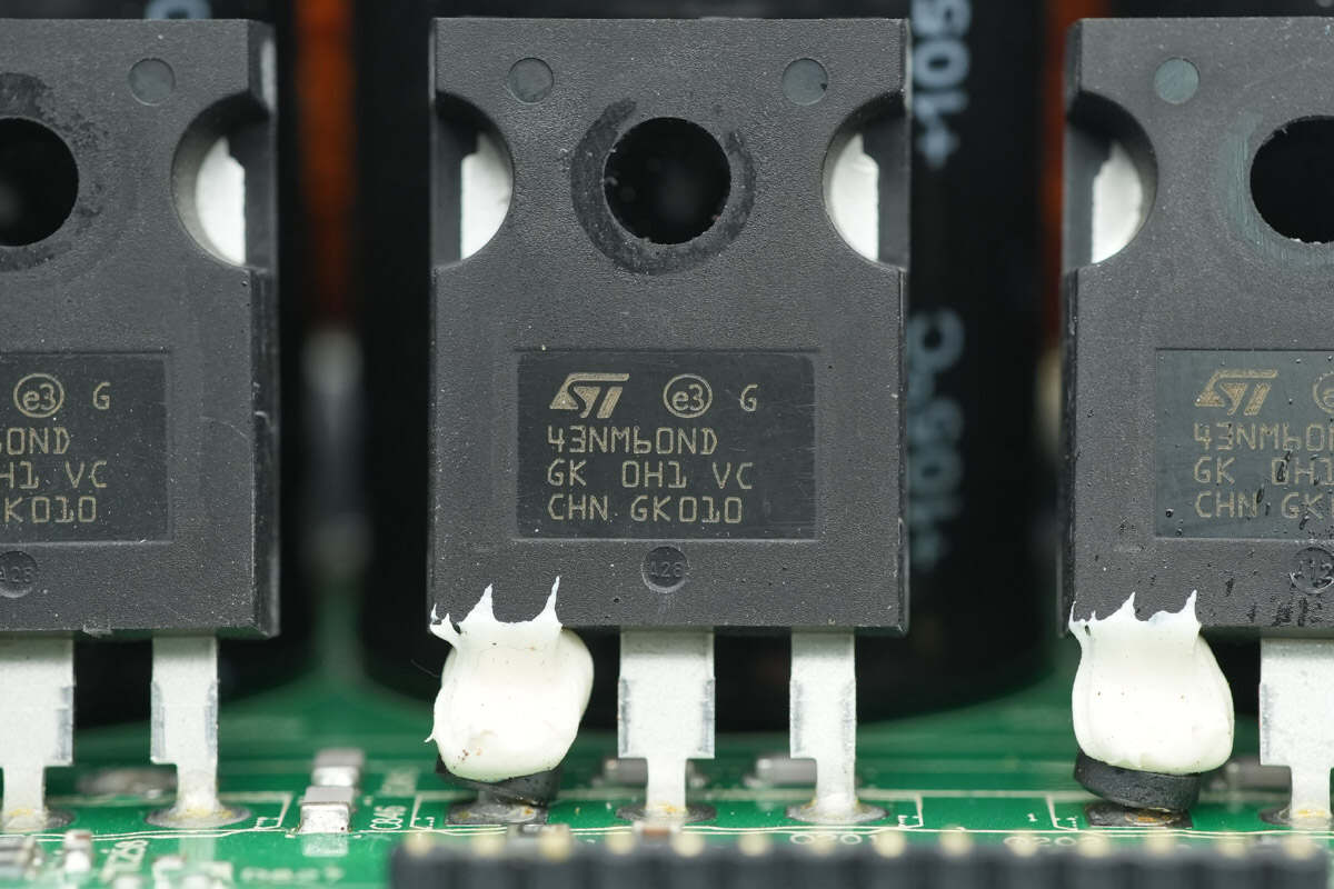 Teardown of HUAWEI 3000W R4850G1 Power Supply Unit-Chargerlab