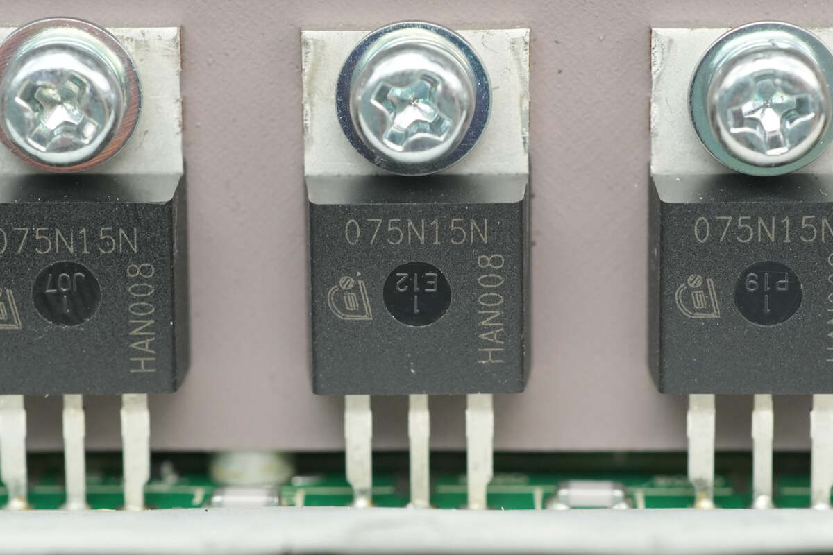 Teardown of HUAWEI 3000W R4850G1 Power Supply Unit-Chargerlab