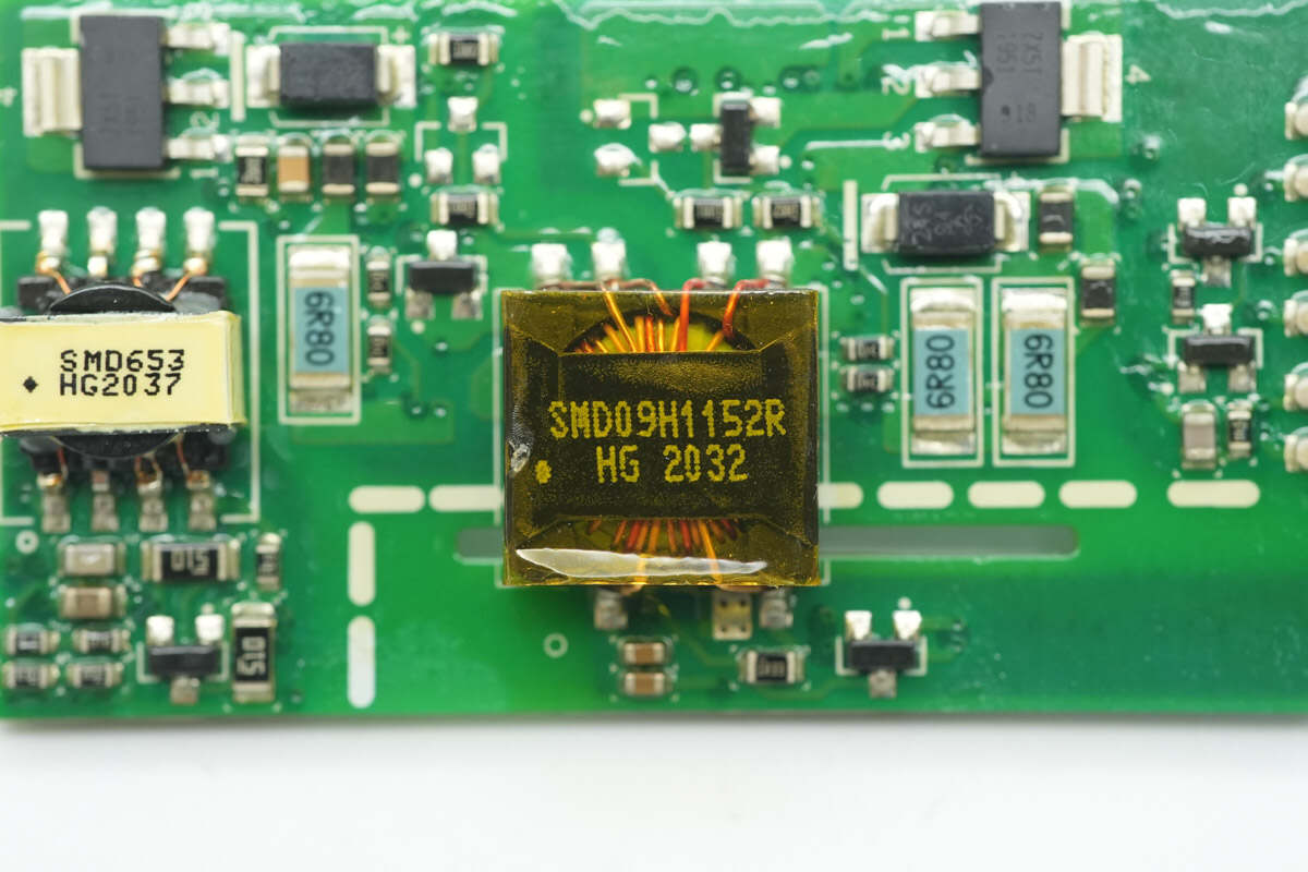 Teardown of HUAWEI 3000W R4850G1 Power Supply Unit-Chargerlab