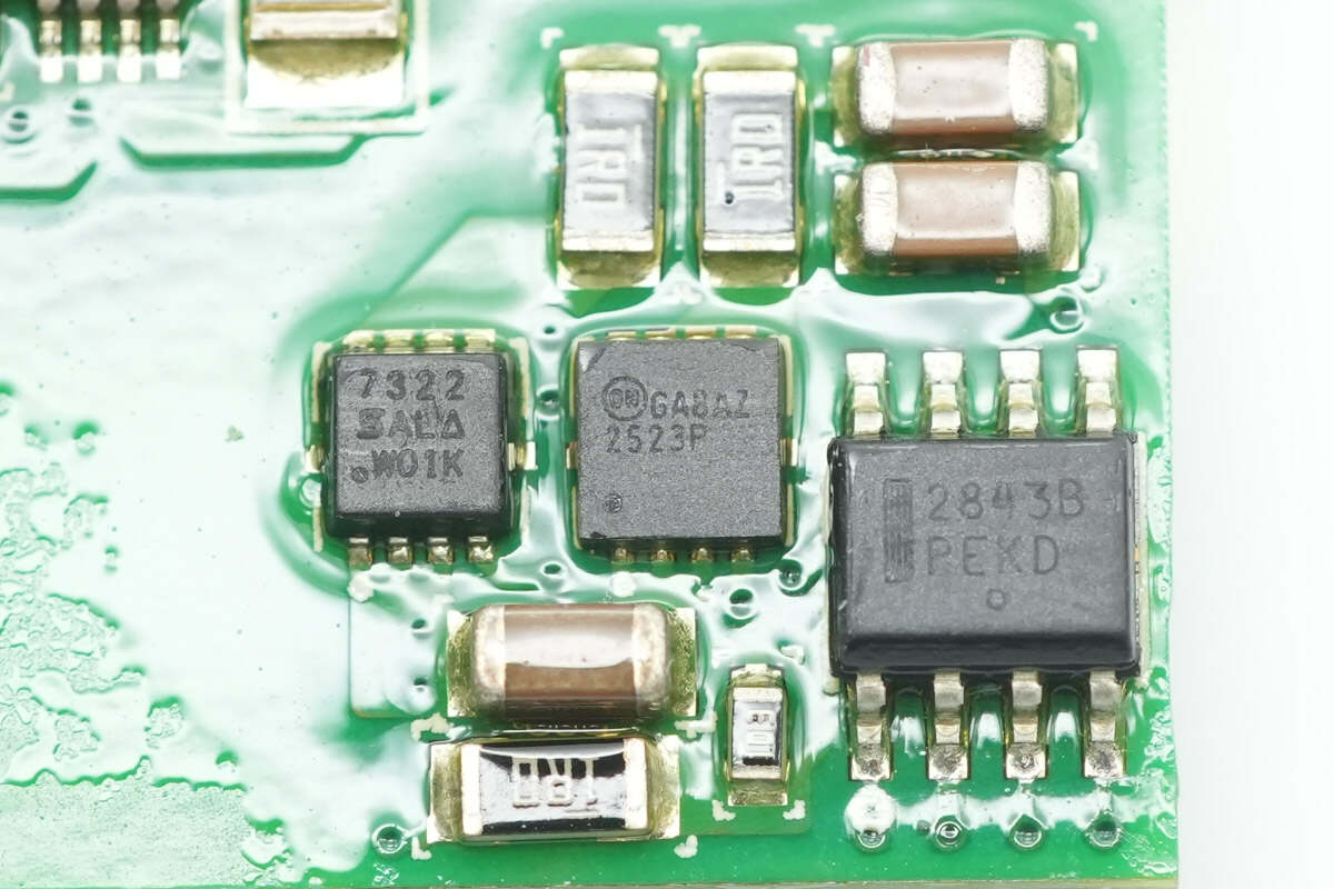 Teardown of HUAWEI 3000W R4850G1 Power Supply Unit-Chargerlab