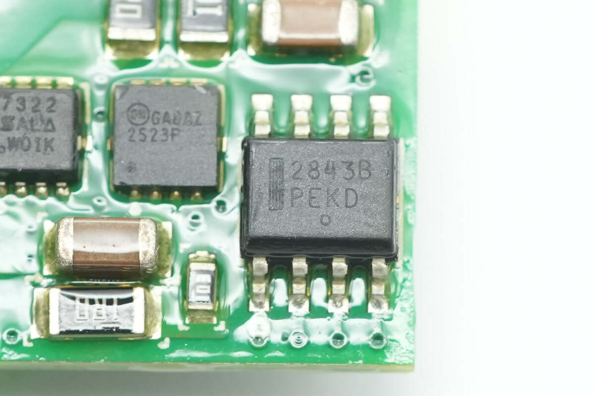 Teardown of HUAWEI 3000W R4850G1 Power Supply Unit-Chargerlab