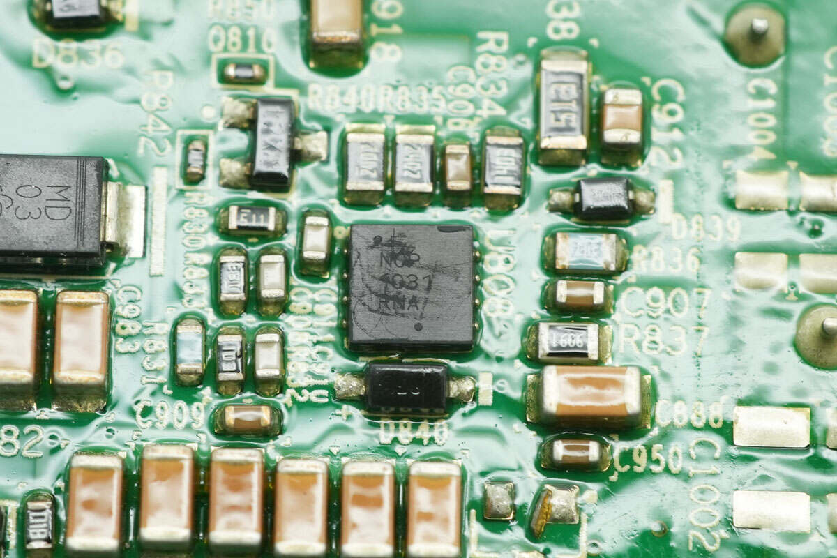 Teardown of HUAWEI 3000W R4850G1 Power Supply Unit-Chargerlab