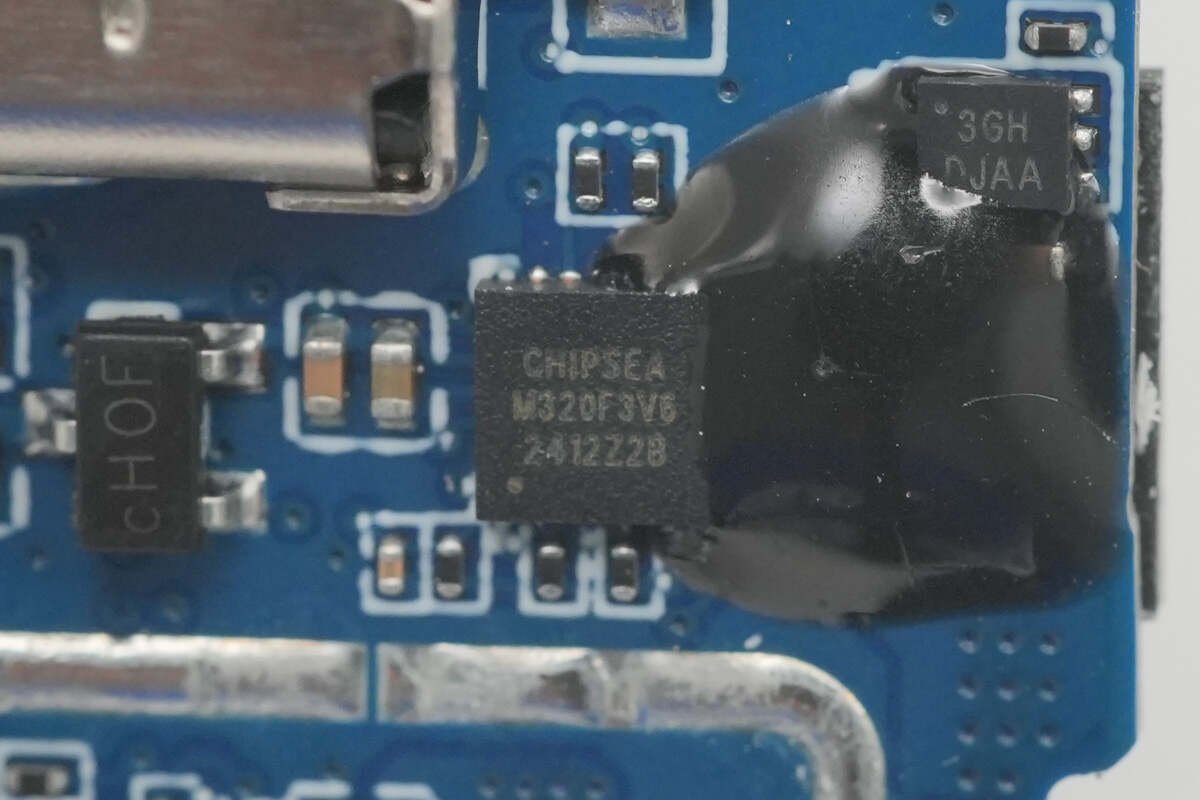 Teardown of Xiaomi 22.5W 5000mAh Magnetic Wireless Power Bank (WPB0507S)-Chargerlab