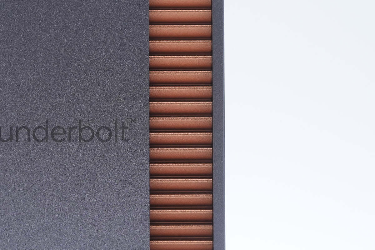 Teardown of UGREEN Revodok Max Thunderbolt 5 Docking Station (U715)-Chargerlab