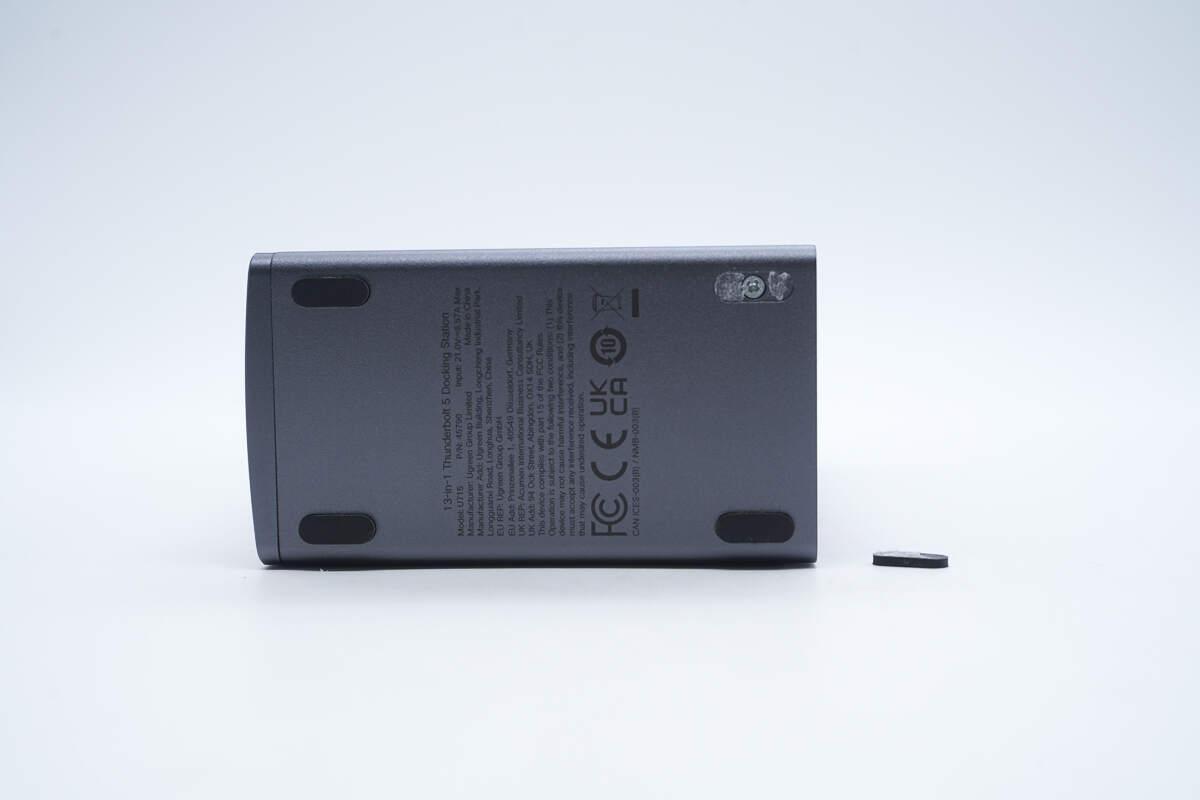 Teardown of UGREEN Revodok Max Thunderbolt 5 Docking Station (U715)-Chargerlab