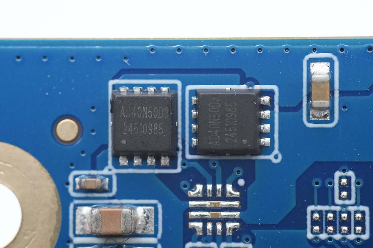 Teardown of UGREEN Revodok Max Thunderbolt 5 Docking Station (U715)-Chargerlab