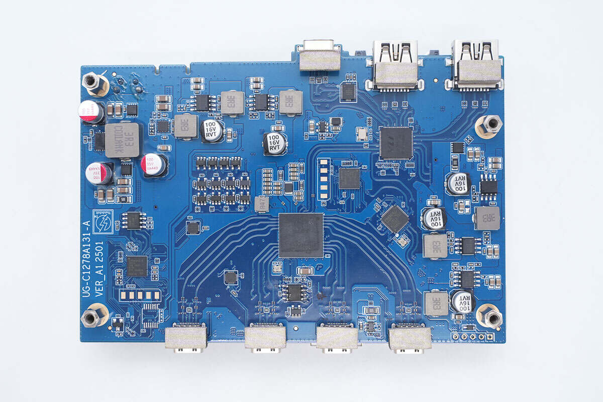 Teardown of UGREEN Revodok Max Thunderbolt 5 Docking Station (U715)-Chargerlab