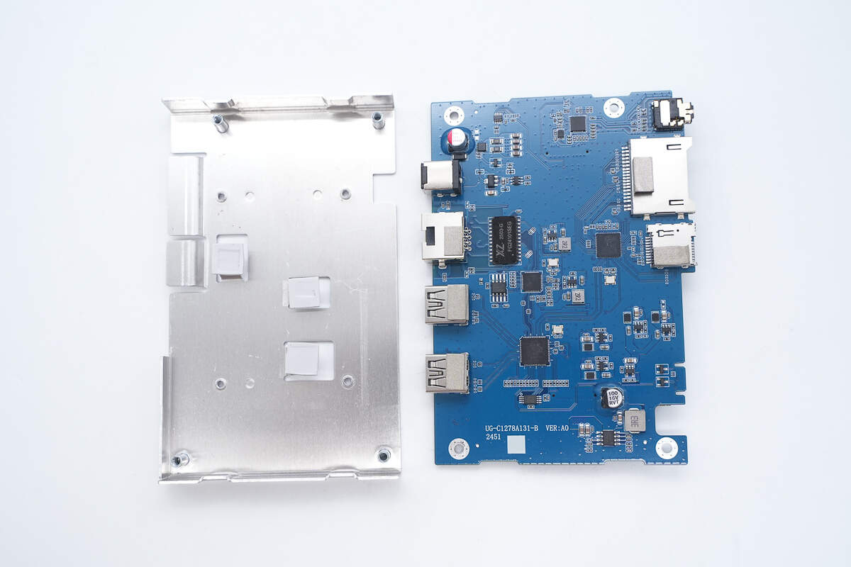 Teardown of UGREEN Revodok Max Thunderbolt 5 Docking Station (U715)-Chargerlab