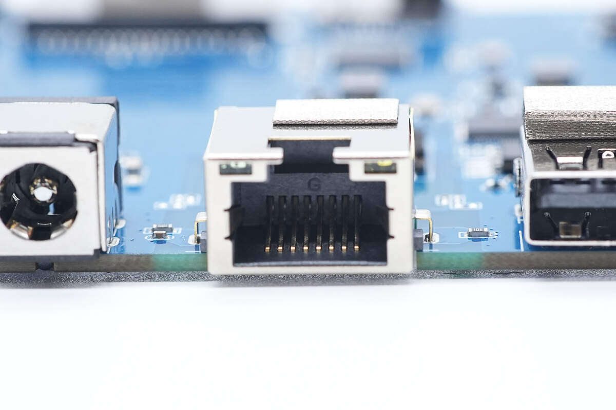 Teardown of UGREEN Revodok Max Thunderbolt 5 Docking Station (U715)-Chargerlab