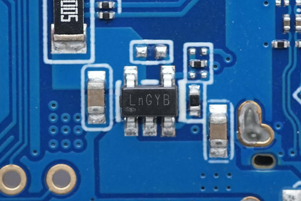 Teardown of UGREEN Revodok Max Thunderbolt 5 Docking Station (U715)-Chargerlab