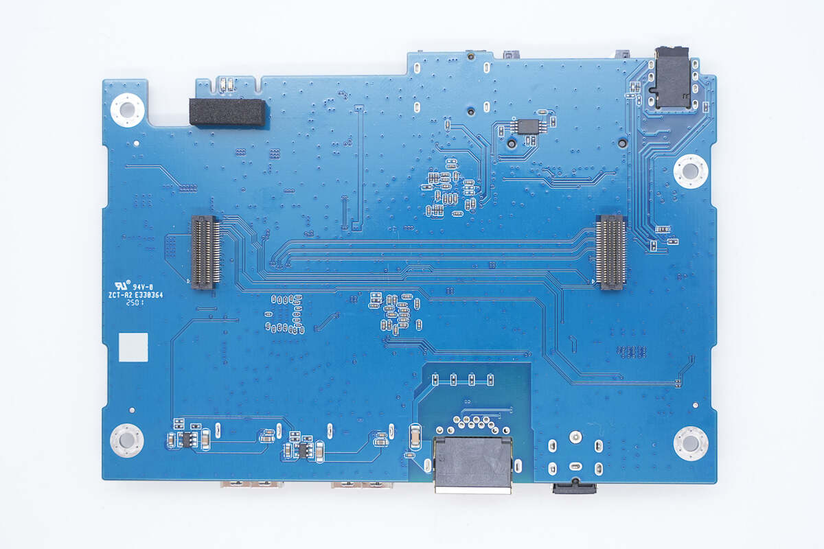 Teardown of UGREEN Revodok Max Thunderbolt 5 Docking Station (U715)-Chargerlab