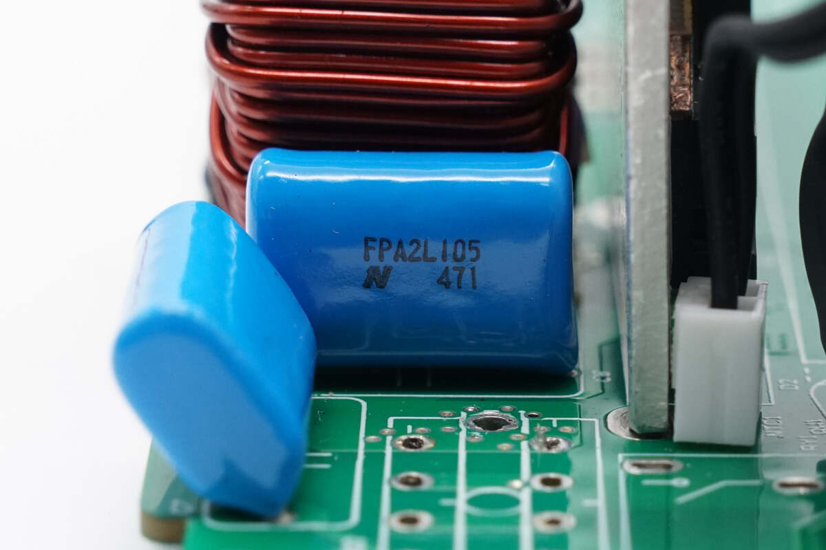 Teardown of Huntkey 2000W 80 PLUS Platinum Switching Power Supply (HK2000B-S1)-Chargerlab