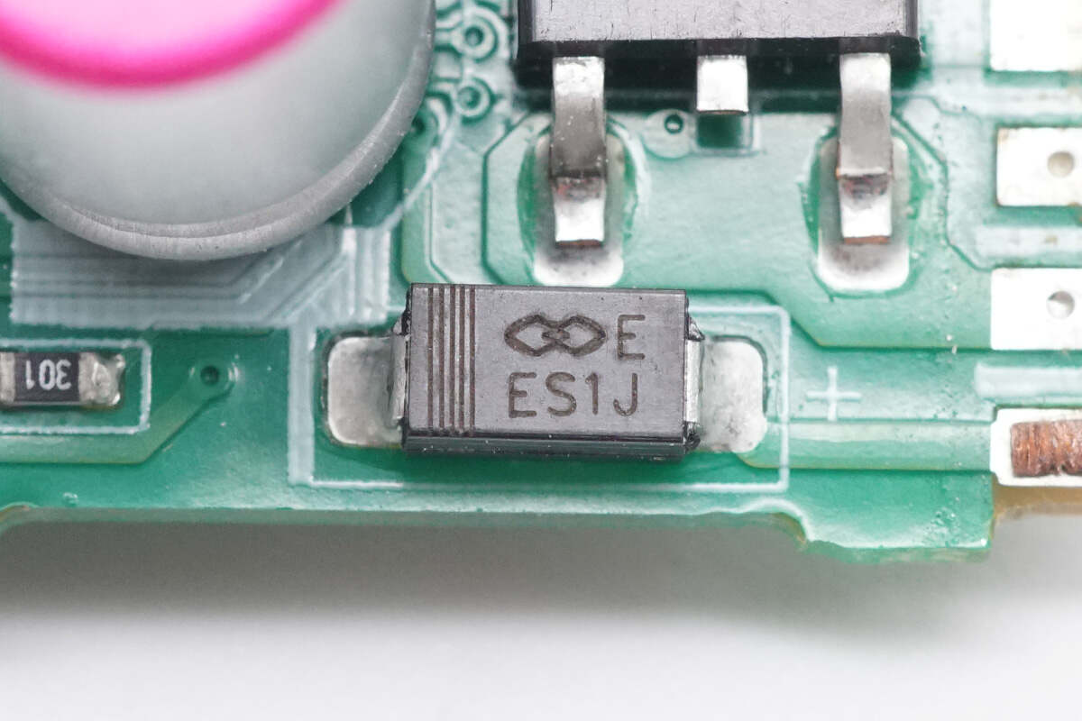 Teardown of Huntkey 2000W 80 PLUS Platinum Switching Power Supply (HK2000B-S1)-Chargerlab