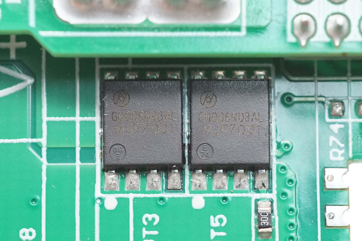 Teardown of Huntkey 2000W 80 PLUS Platinum Switching Power Supply (HK2000B-S1)-Chargerlab