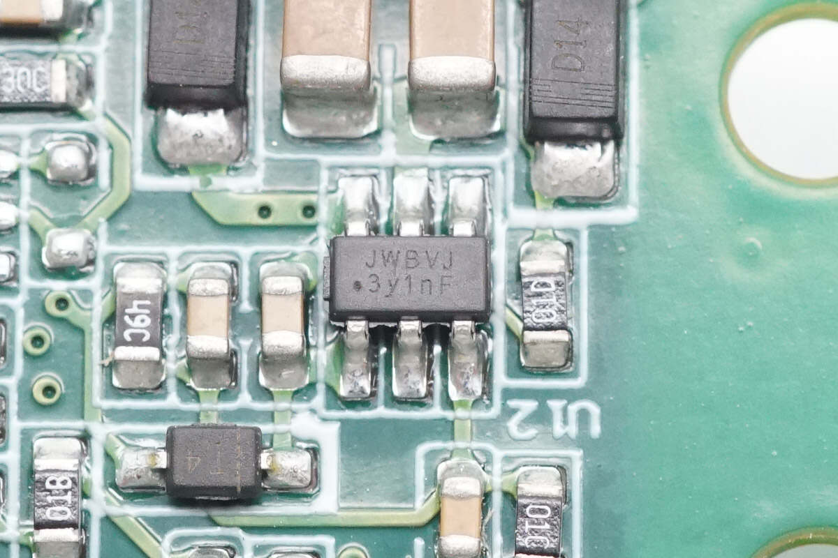 Teardown of Huntkey 2000W 80 PLUS Platinum Switching Power Supply (HK2000B-S1)-Chargerlab
