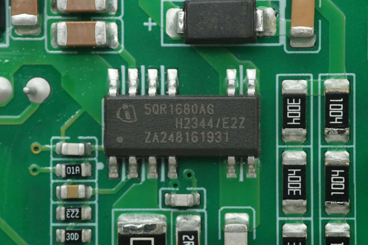 Teardown of Huntkey 2000W 80 PLUS Platinum Switching Power Supply (HK2000B-S1)-Chargerlab