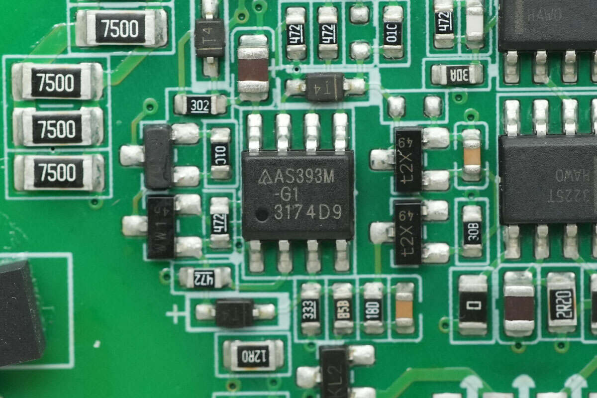 Teardown of Huntkey 2000W 80 PLUS Platinum Switching Power Supply (HK2000B-S1)-Chargerlab