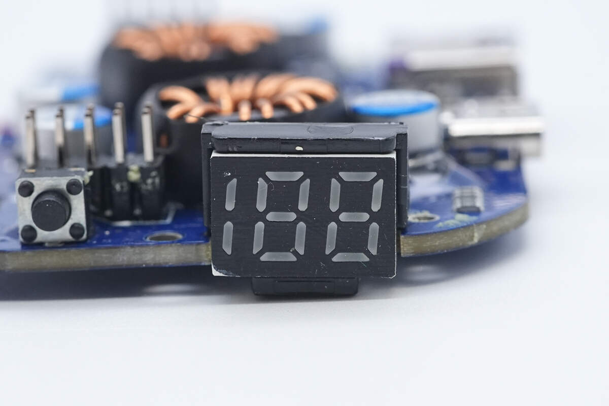 Teardown of UGREEN 67W 20000mAh Power Bank (PB550)-Chargerlab