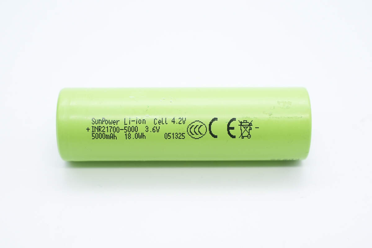 Teardown of UGREEN 67W 20000mAh Power Bank (PB550)-Chargerlab