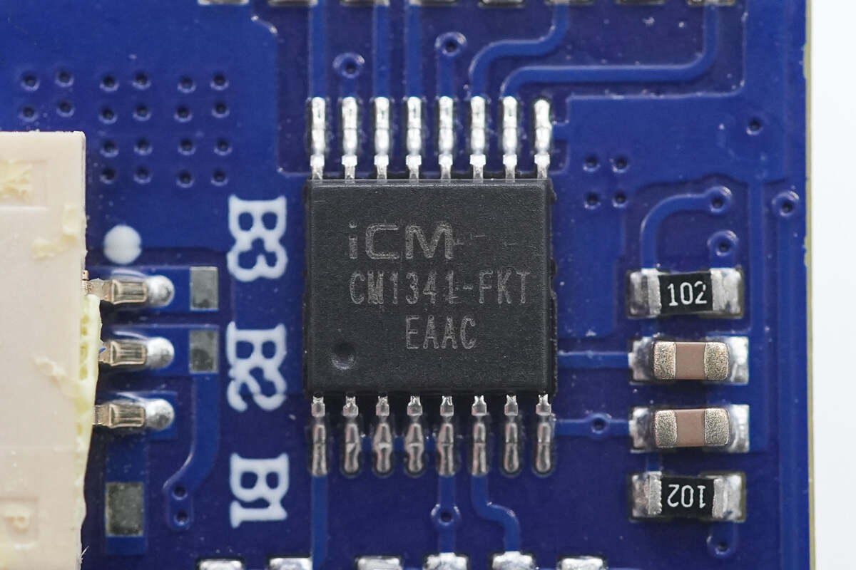 Teardown of UGREEN 67W 20000mAh Power Bank (PB550)-Chargerlab