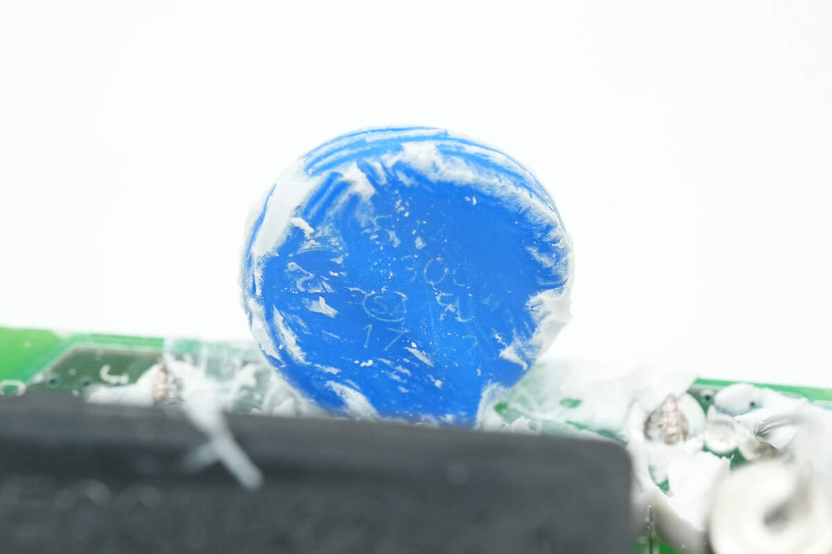Teardown of Bitmain 1600W Power Supply (APW3++-12-1600-A3)-Chargerlab